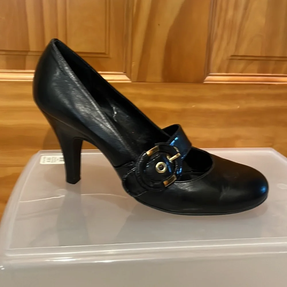 Antonio Melani Heels - Picture 2 of 8